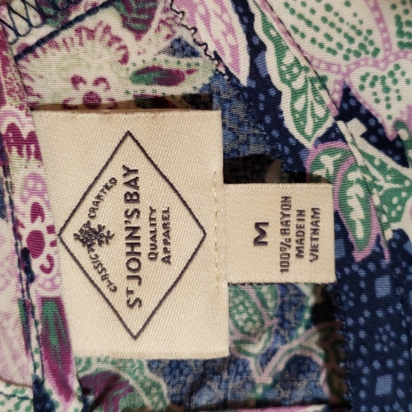 St. John's Bay Blouse Muti Color Size Medium - Picture 2 of 3